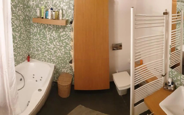 Parkview apartment in Zagreb's favorite neighborhood