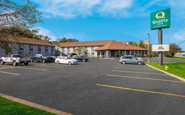 Ashland Inn & Suites
