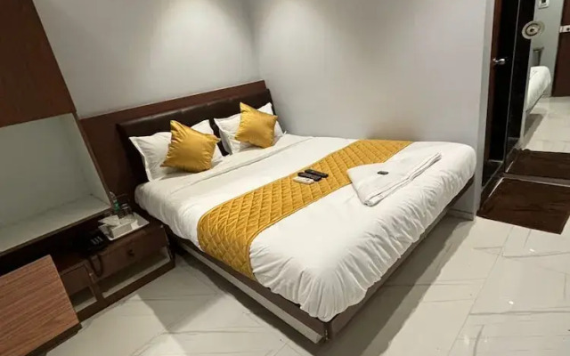 Powai Inn