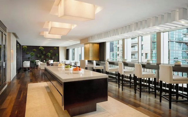 JW Marriott Hotel & Suites Saigon, The Apartments