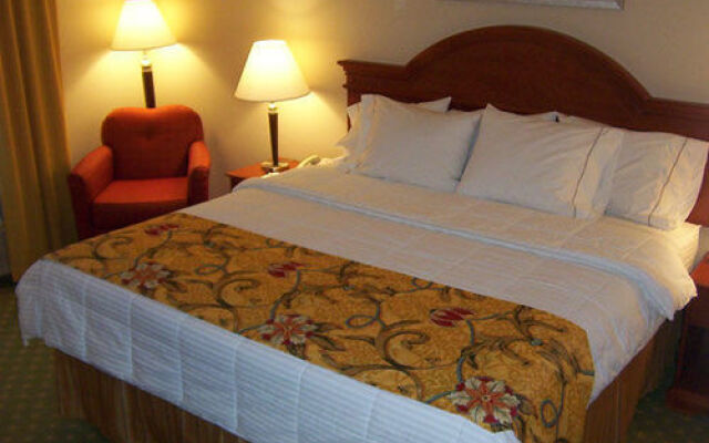 Fairfield Inn & Suites by Marriott Detroit Farmington Hills