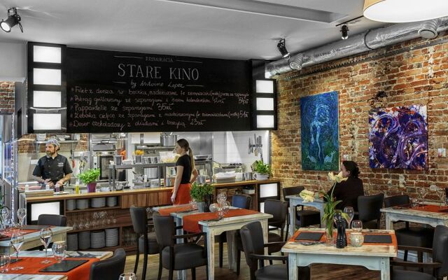 Stare Kino Cinema Residence