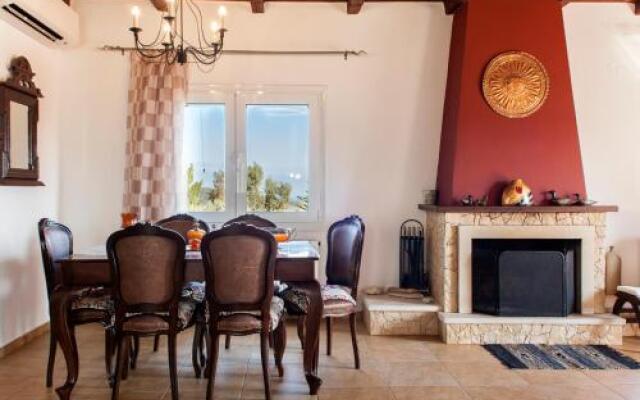Panorama TraditionalHouse