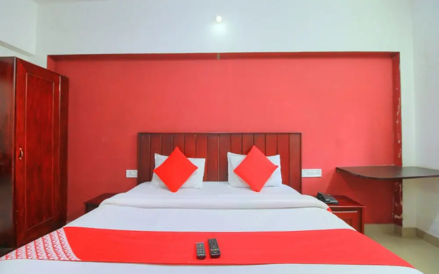 OYO 15479 Vista Suites Kalatty