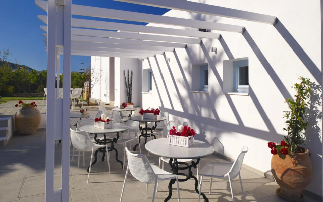 Perigiali Hotel