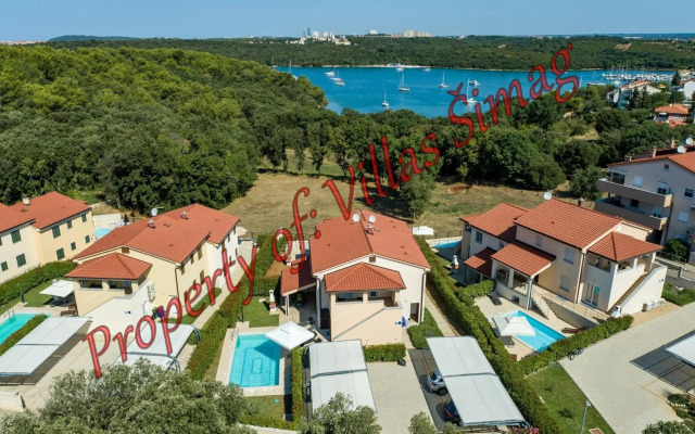 Villa Aurora 4-SternePrivate POOL