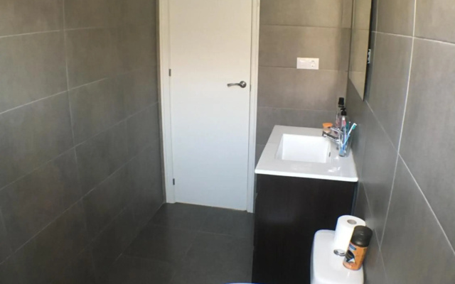 New Bright Apartament with WI-FI in Alicante