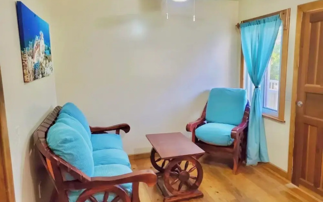 Utila Seabreeze Vacation Apartments