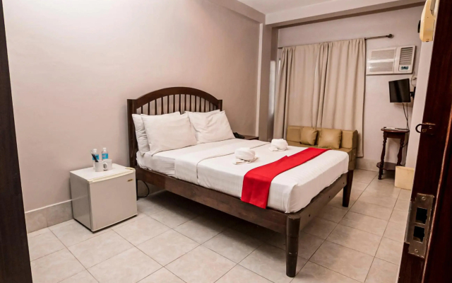 Kiwi Hotel