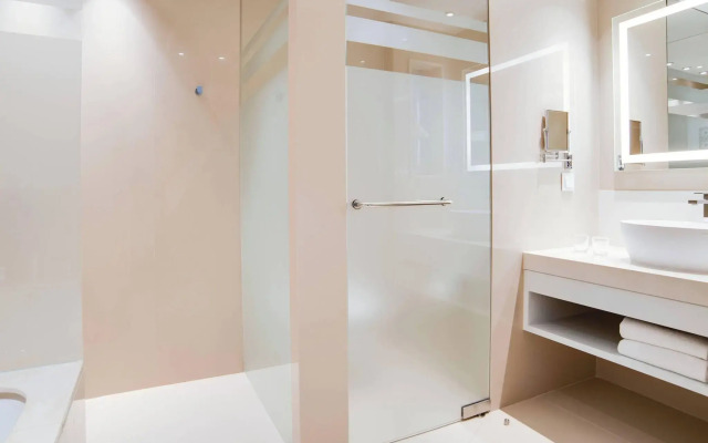Pine Cliffs Suites