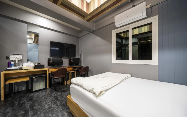 Daegu Gwangjang Koa Nana