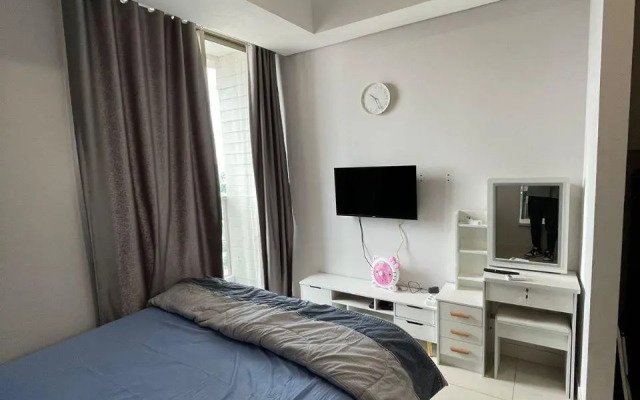 Cozy Studio Apartmen at Taman Anggrek Residences