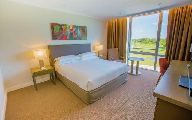 Hilton Pilar