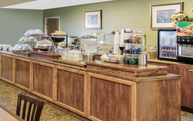 Hawthorn Suites by Wyndham Sacramento