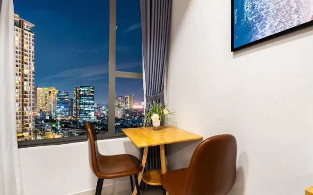 Moonlight Apartments RiverGate