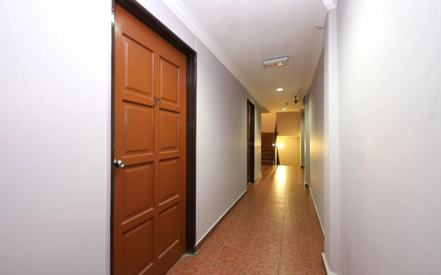 Super OYO 473 Comfort Hotel 2