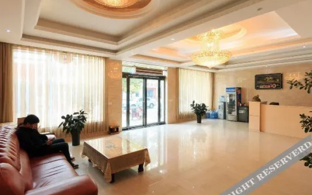 Weihui Yuexiu Theme Hotel