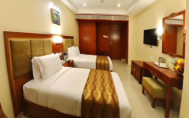 Metro Grand Hotel