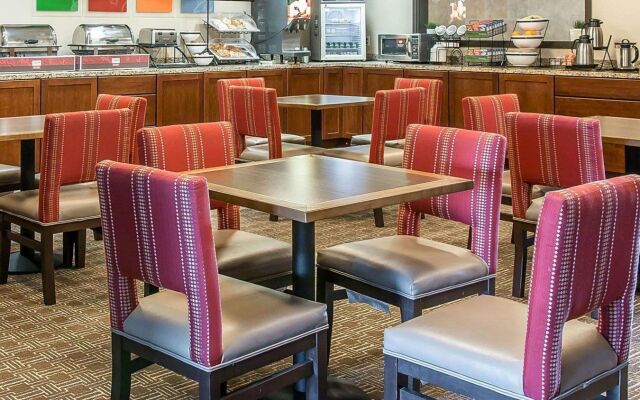 Bluffton Inn and Suites