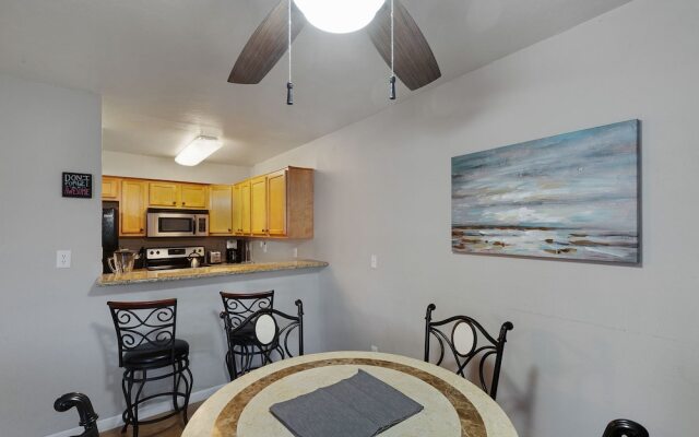 Campus Walk Condo 2 BR by Casago