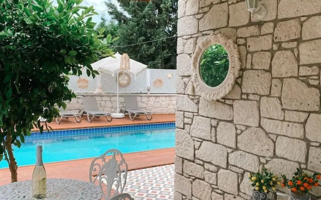 Ella Alaçatı Otel
