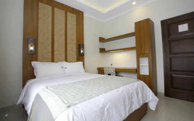 RedDoorz Plus @ Rumah Kandjani