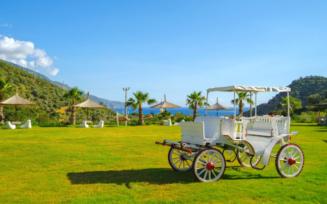 Manaspark Deluxe Hotel