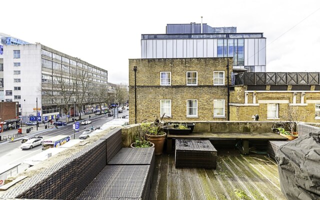 Converted Brewery Apartment With Terrace