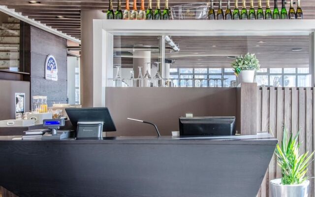 Fly Bike Hotel