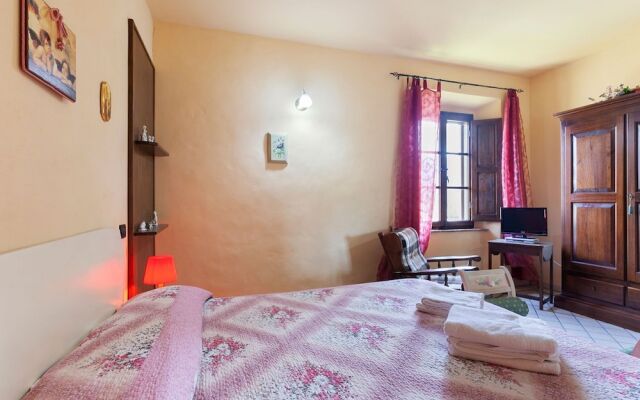 Lovely Holiday Home in Chianni With Swimming Pool