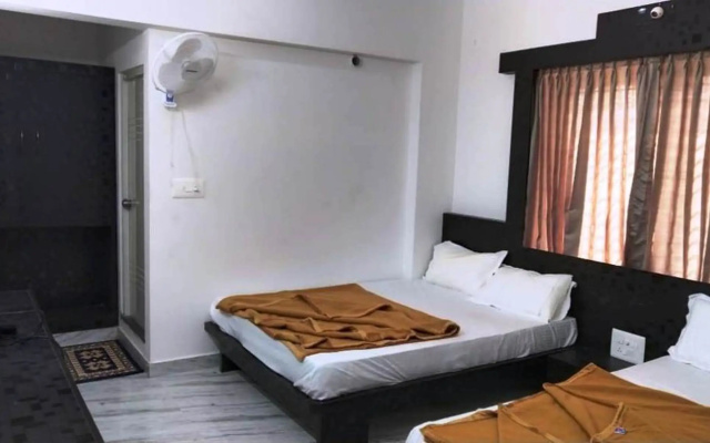 iROOMZ S Silver Suites