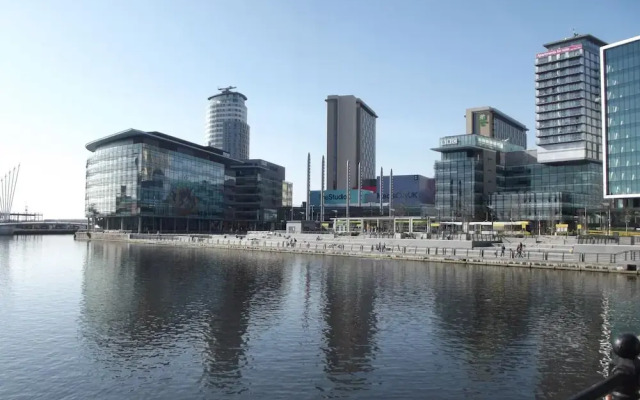 Modern Apartment in Salford, Manchester, UK
