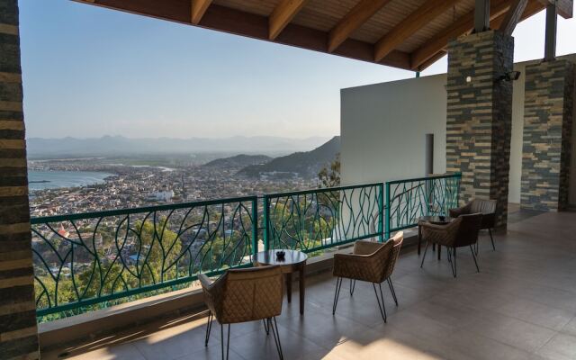 Satama Hotel