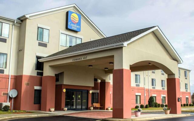 Comfort Inn Smithfield near I-95