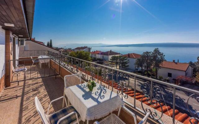 Apartment in Crikvenica 42251
