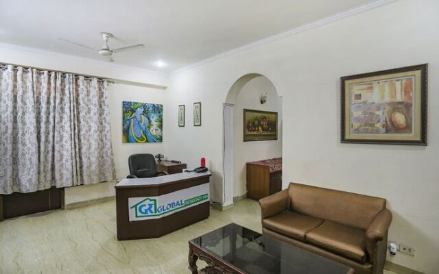 Fabexpress Global Residency Inn