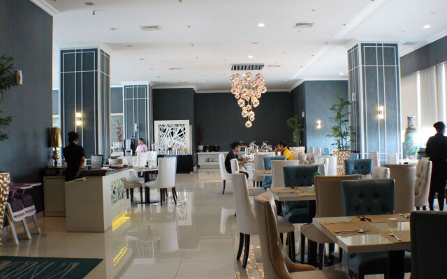 Golden Tulip Legacy Surabaya