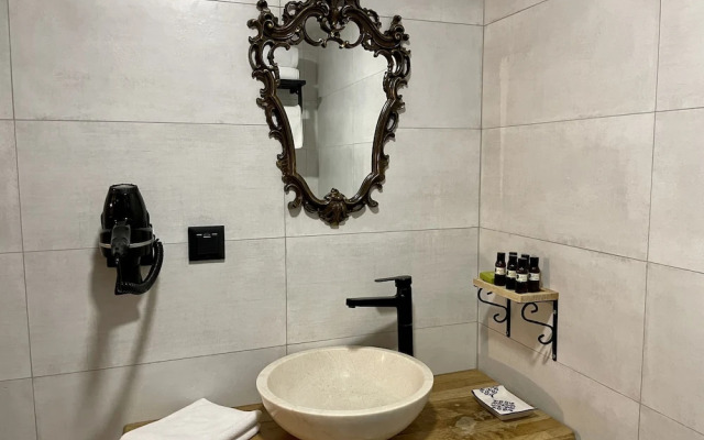 Urla Taş Konak Otel