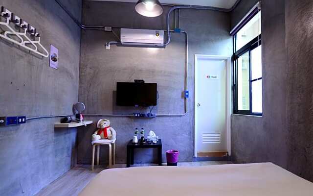 Yes Yellow Hostel