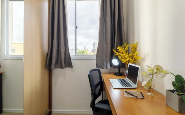 Perto do Aeroporto com AC e Academia