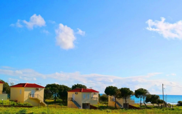 Romanos Beach Villas