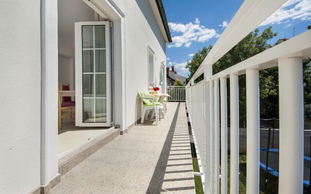 Apartments and Room Marko