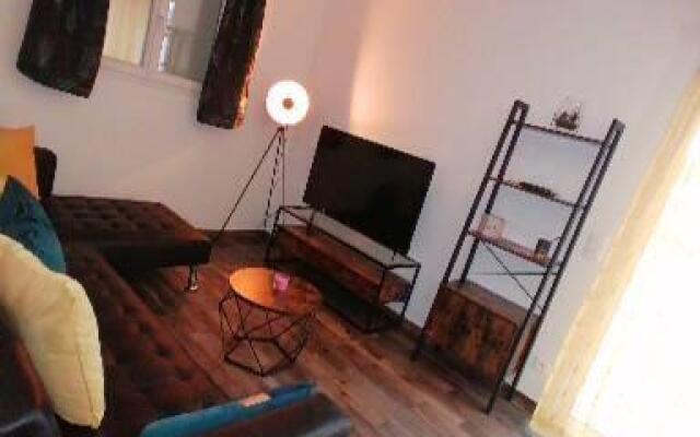 Le Cabanon de Tholon