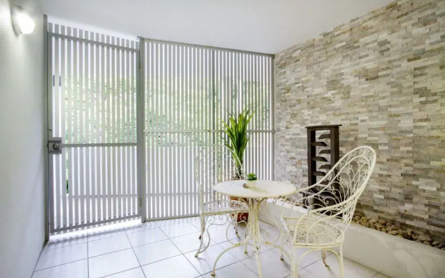 Tranquility Luxury 2 Bedroom Apartment