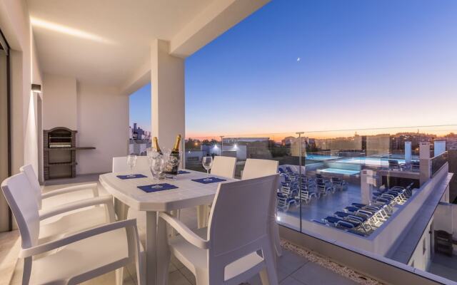 Correeira Luxury Residence T2 F - Albufeira, Pools, Wifi, Bbq, Beach