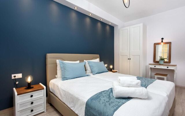 Mezza Volta by Estia