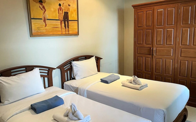 Sea view private pool villa in Patong