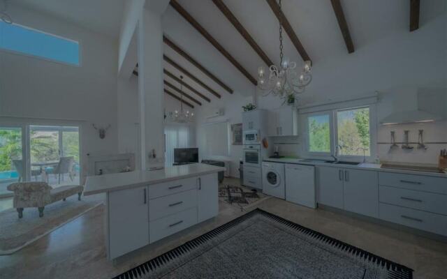 Beautiful 3 Bed Villa in Esentepe