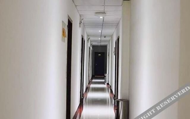 Xingtai Xinyi Express Hotel