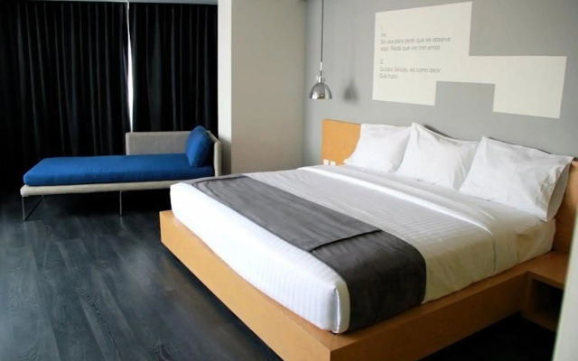 Perla Central Hotel